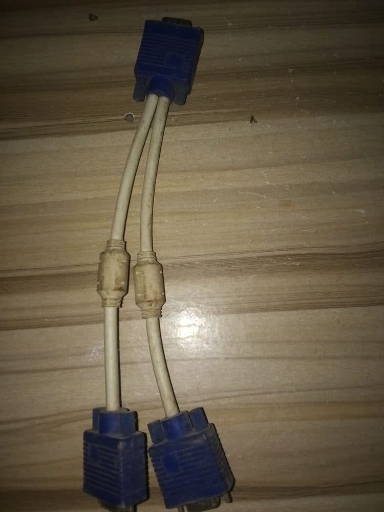 VGA Splitter Cable 2-Way